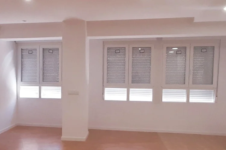 Imagen de oscilobatientes pvc 2